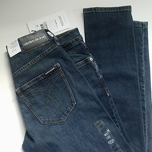 Calvin Klein| NWT Mid rise slim Jeans